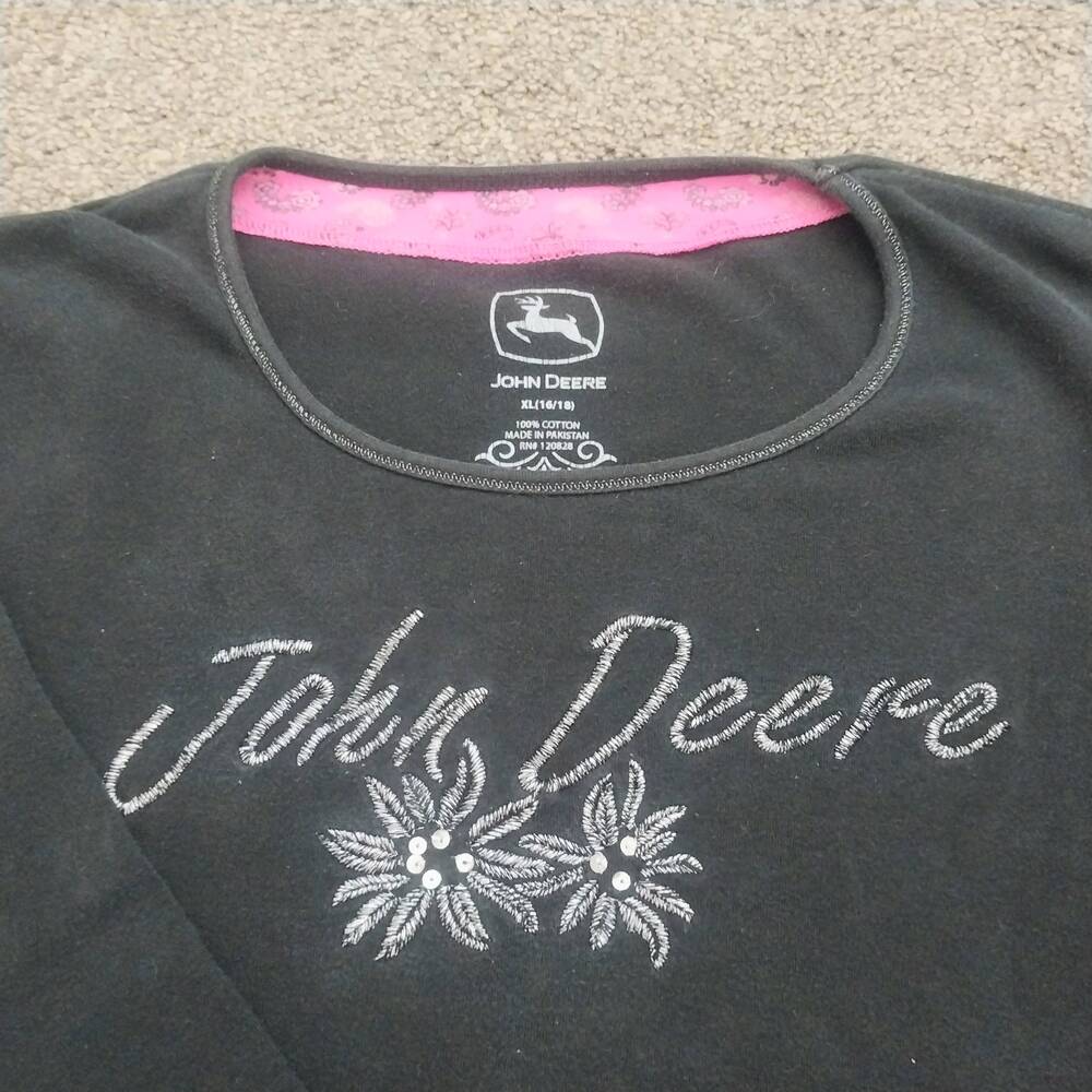 John Deere Shirt Womens Size XL Black Long Sleeve Embroidered Logo Scoop Neck